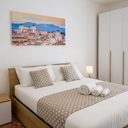 Luxury Domus- Metro Malatesta-2